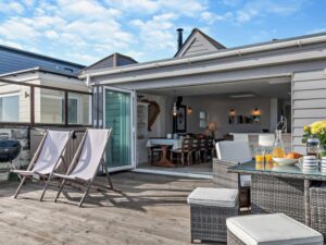 Pevensey Bay pet friendly beach chalet