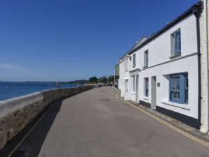 St Mawes luxury waterfront cottage