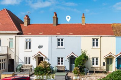 Hope Cove harbour side cottage sleeps 4