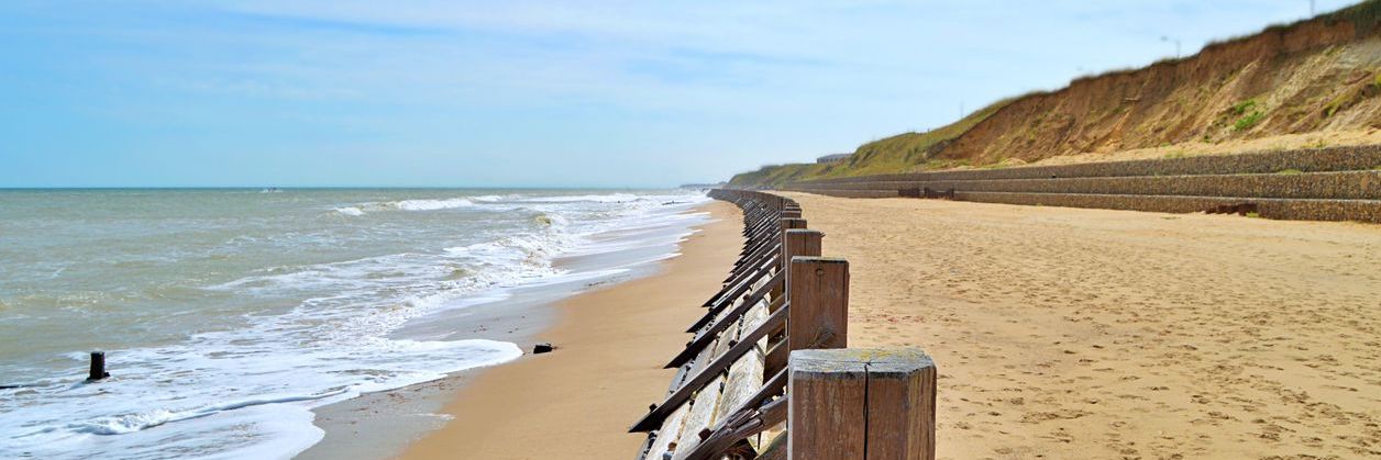Beach Holiday Cottages in Bacton Beach Holiday Cottages in Bacton to rent
