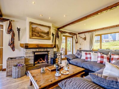 Argyll and Bute hot tub cottage sleeps 11